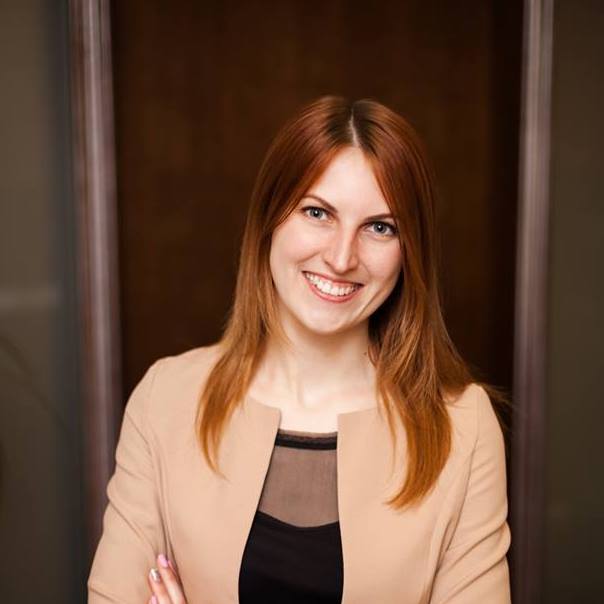 Олена
Ніколаєнко
